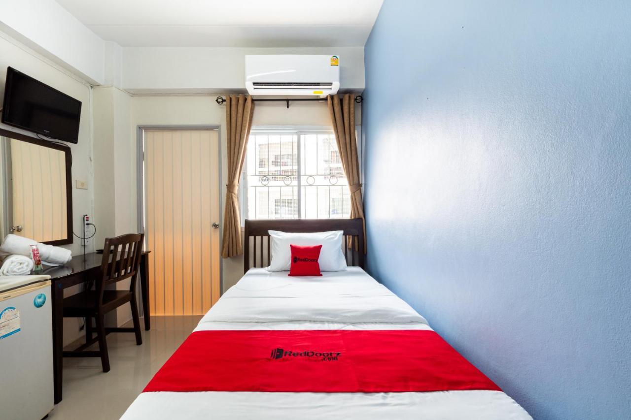 Si Fah At Bangsaen Hotel Ban Rong Khoei Luaran gambar