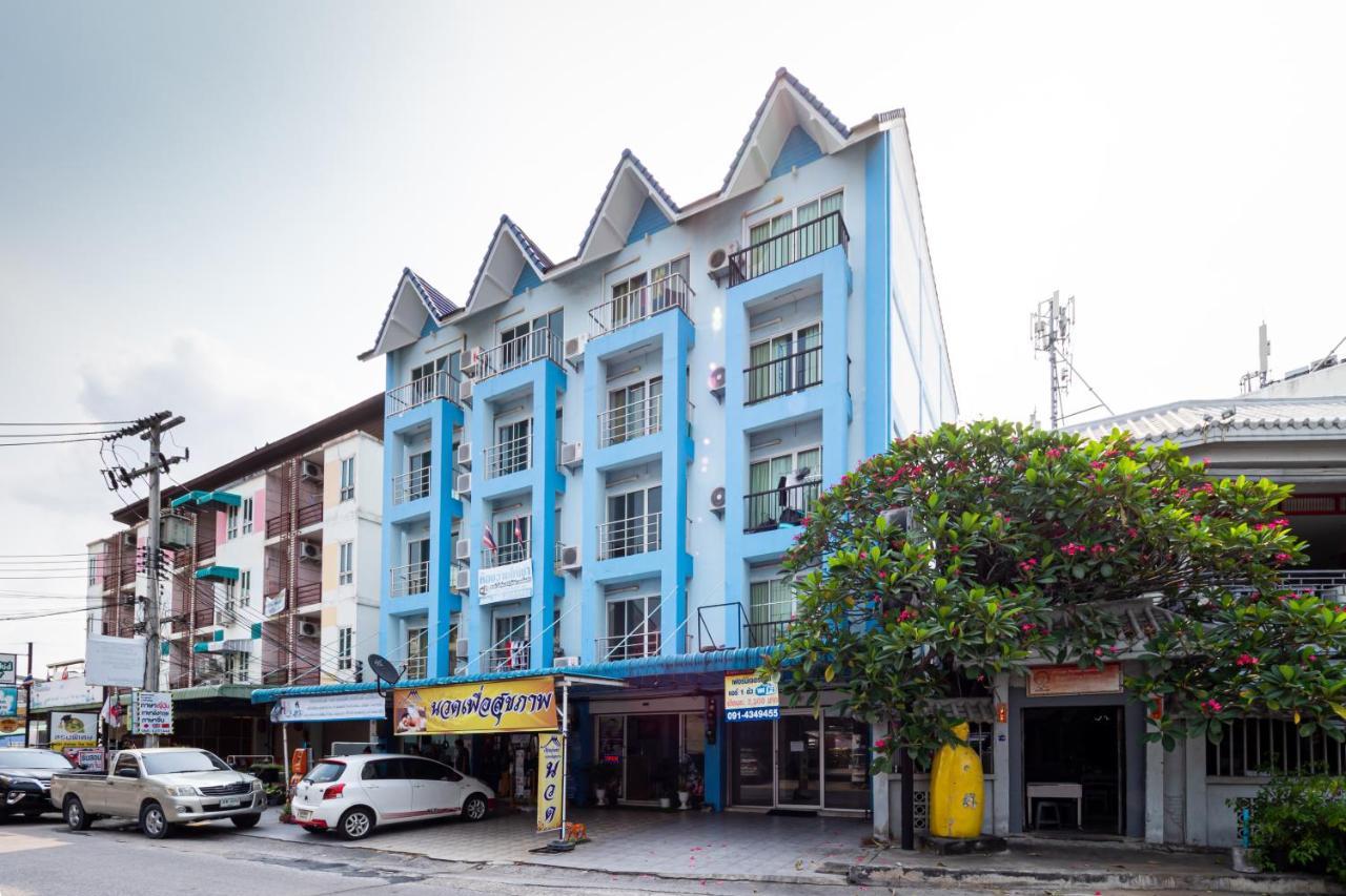 Si Fah At Bangsaen Hotel Ban Rong Khoei Luaran gambar